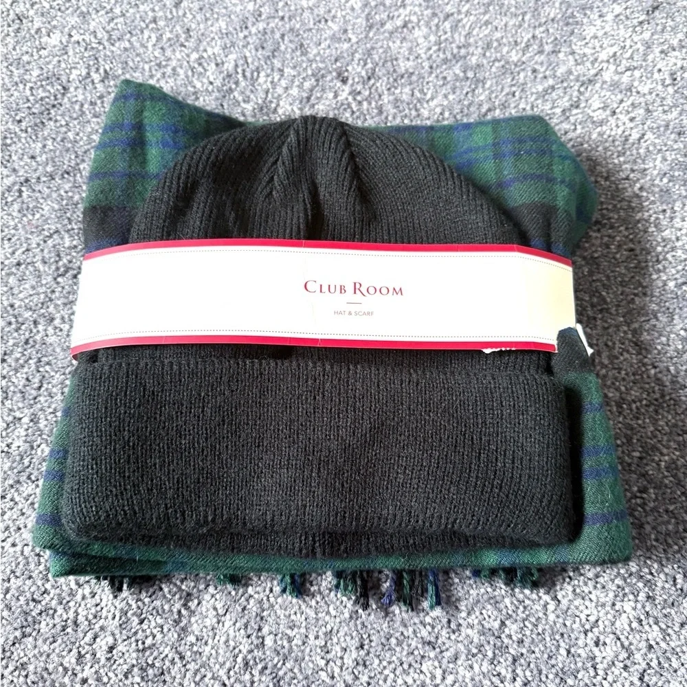 NWT Club Room Holiday gift set Plaid Scarf Green Blue Black Beanie Mens One Size